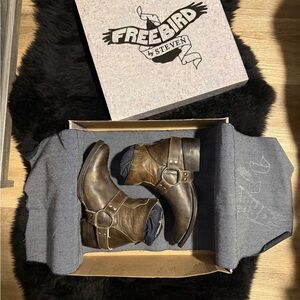 Freebird by Steven Women’s Leather Boots - SANTIAGO Size 7